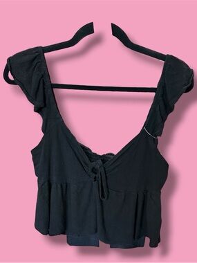 La Hearts Black Ruffle Tie-Front Crop Top